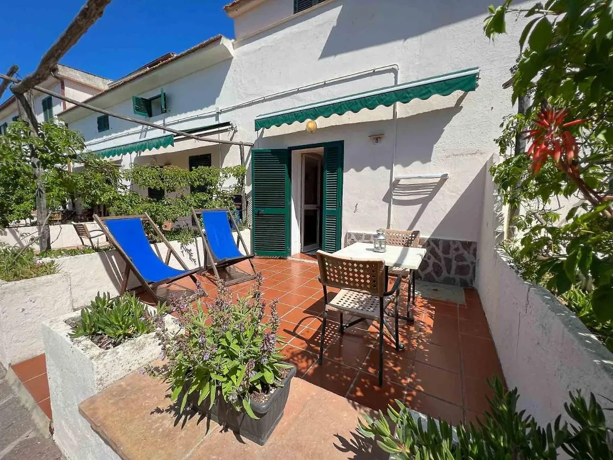 Azienda Agricola Sapereta Villa Porto Azzurro Italy