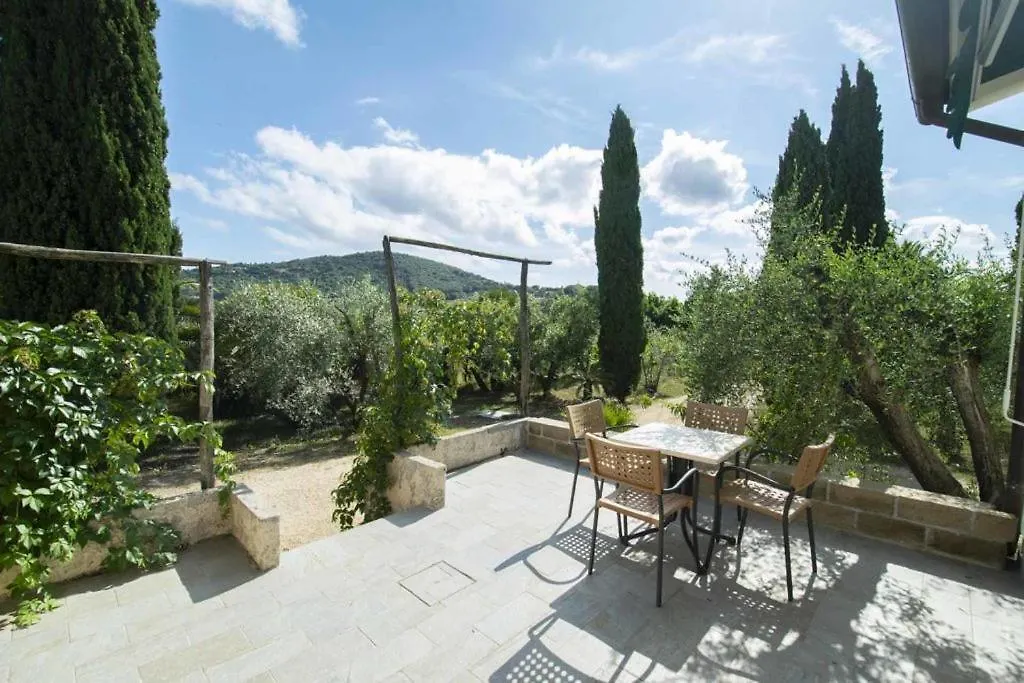 Farm stay Azienda Agricola Sapereta Villa Porto Azzurro