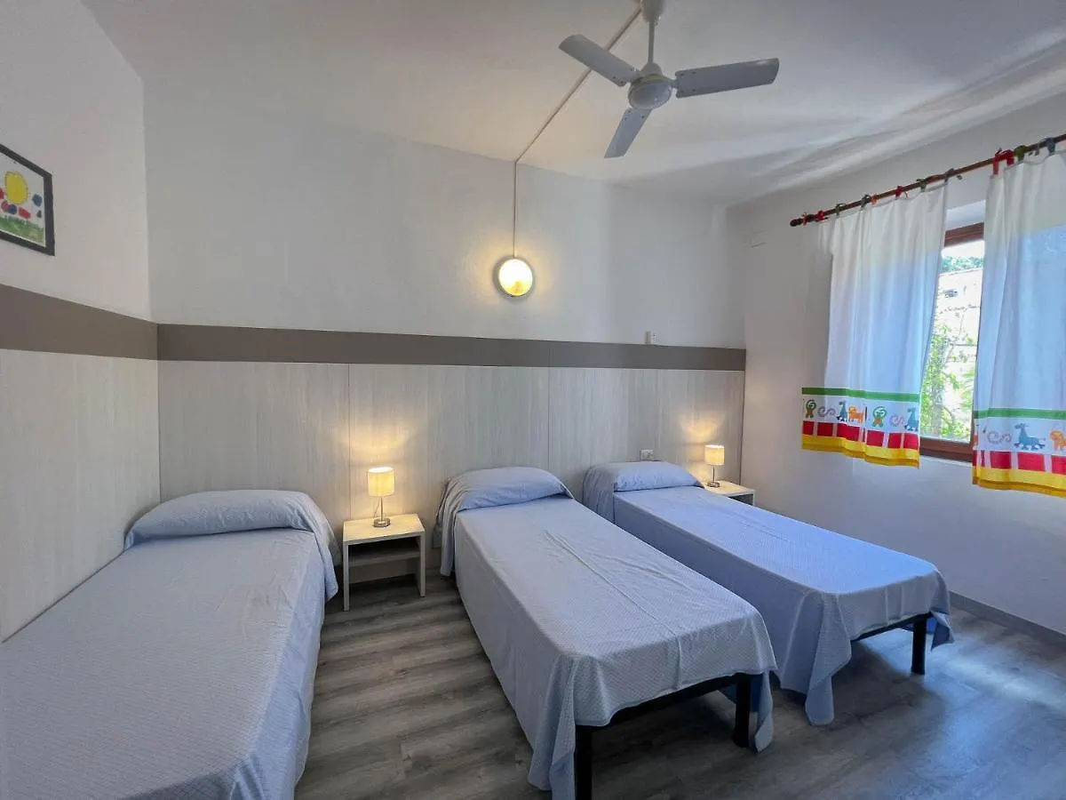 Azienda Agricola Sapereta Villa Porto Azzurro 0*,